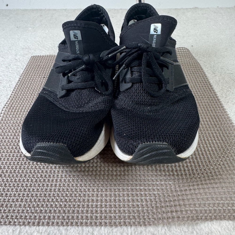 New Balance Nergize Sport Sneakers Womens 8.5 Black White WNRGSBK1 Good